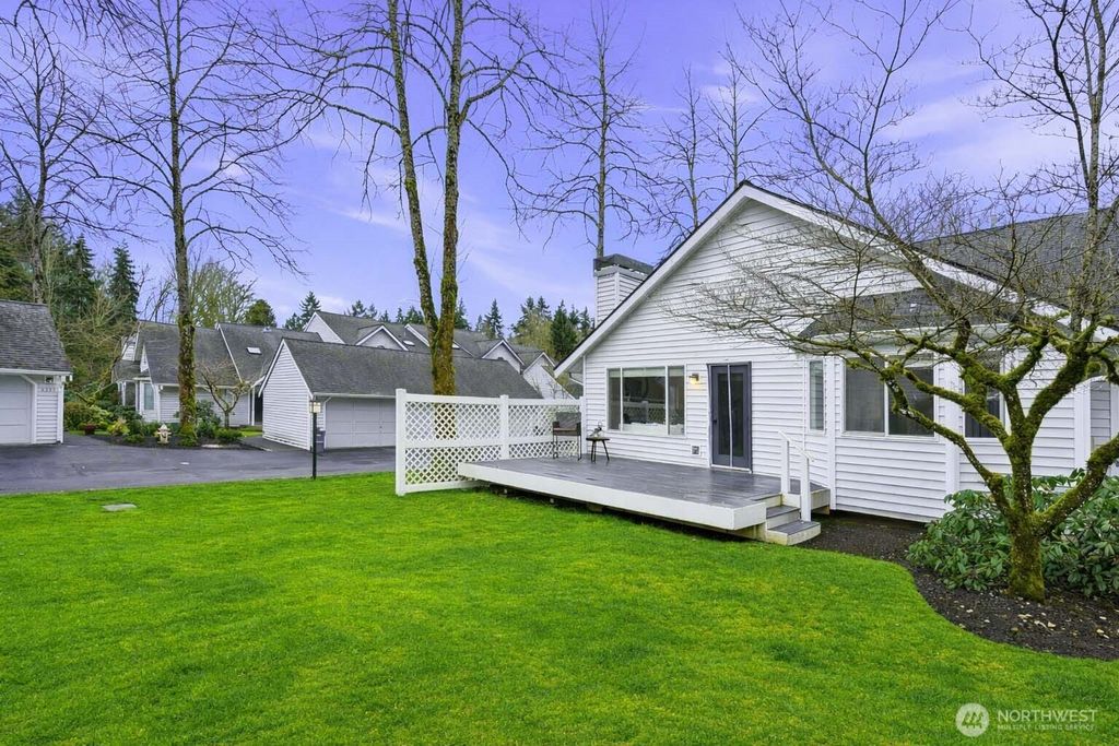 Photo of 4222 144th Lane Ln SE #31, Bellevue, WA 98006 (MLS # 2510446)