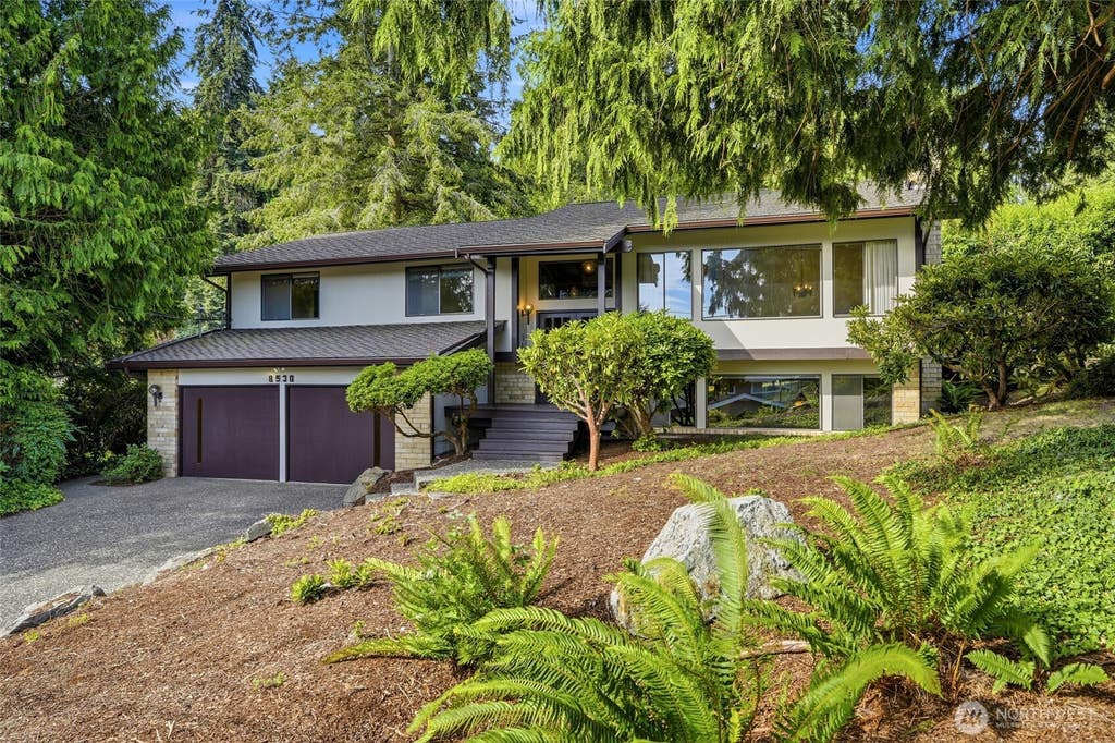 Photo of 8530 Frederick Place, Edmonds, WA 98026 (MLS # 2557942)