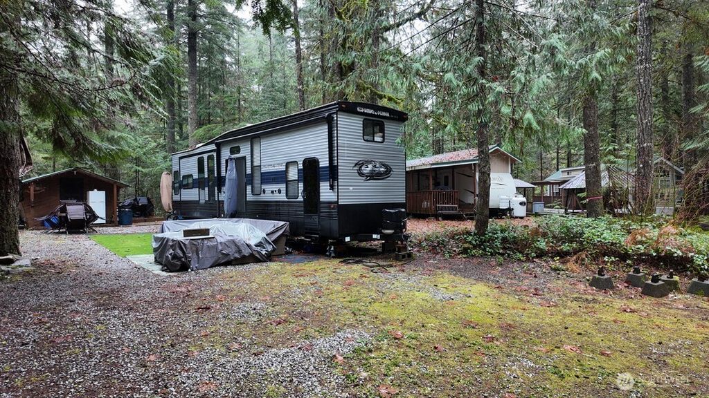 Photo of 134 Jasper Trail, Deming, WA 98244 (MLS # 2465677)