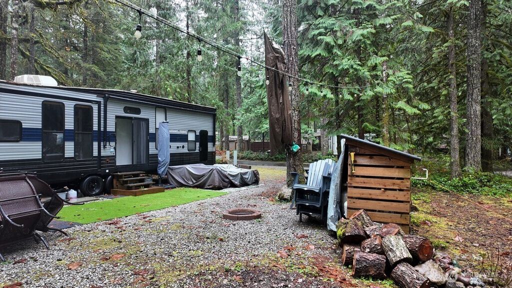 Photo of 134 Jasper Trail, Deming, WA 98244 (MLS # 2465677)