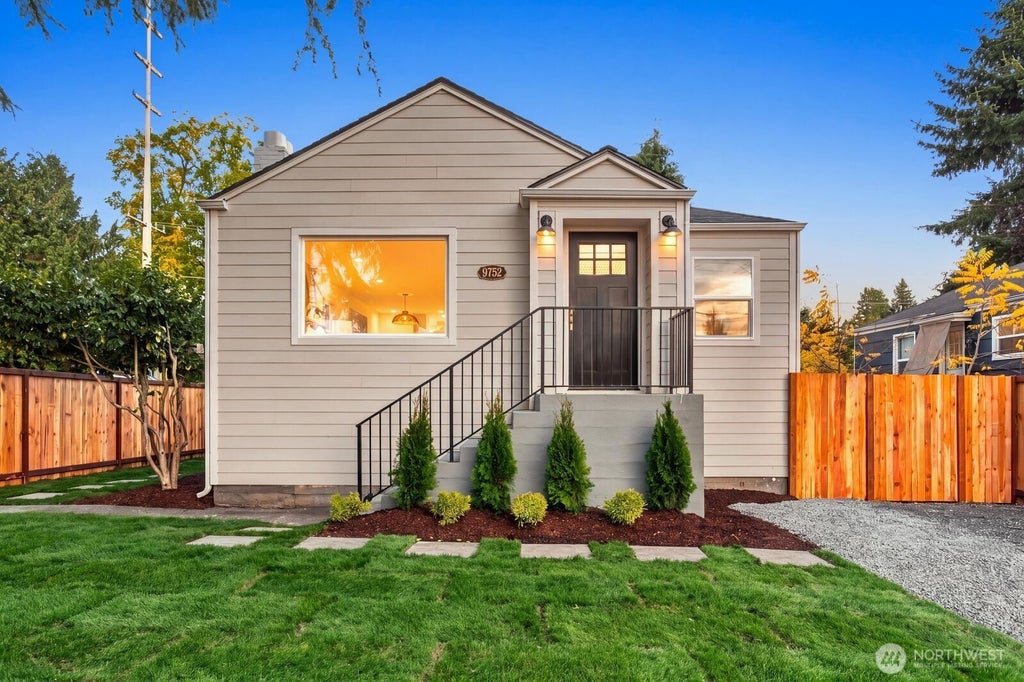 Photo of 9752 Evanston Avenue N, Seattle, WA 98103 (MLS # 2589072)