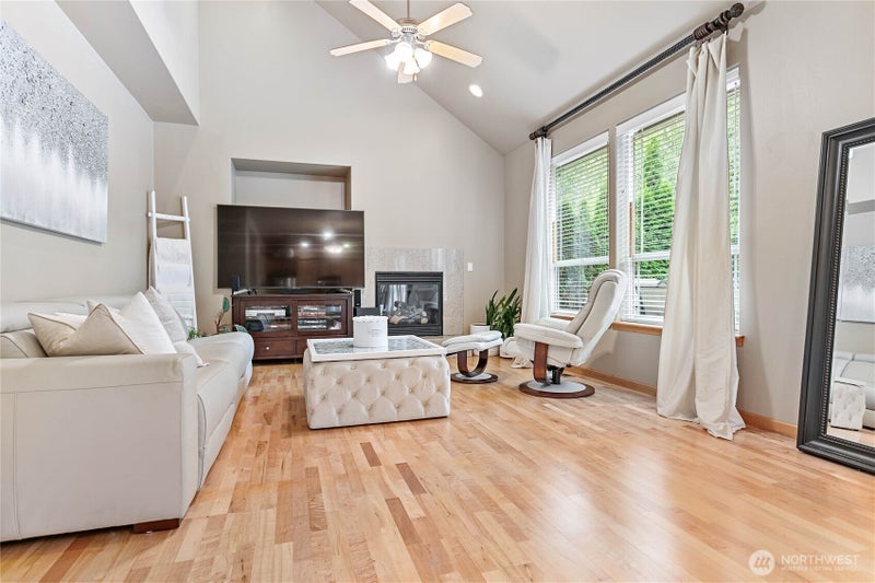 5643 Old Settler Drive