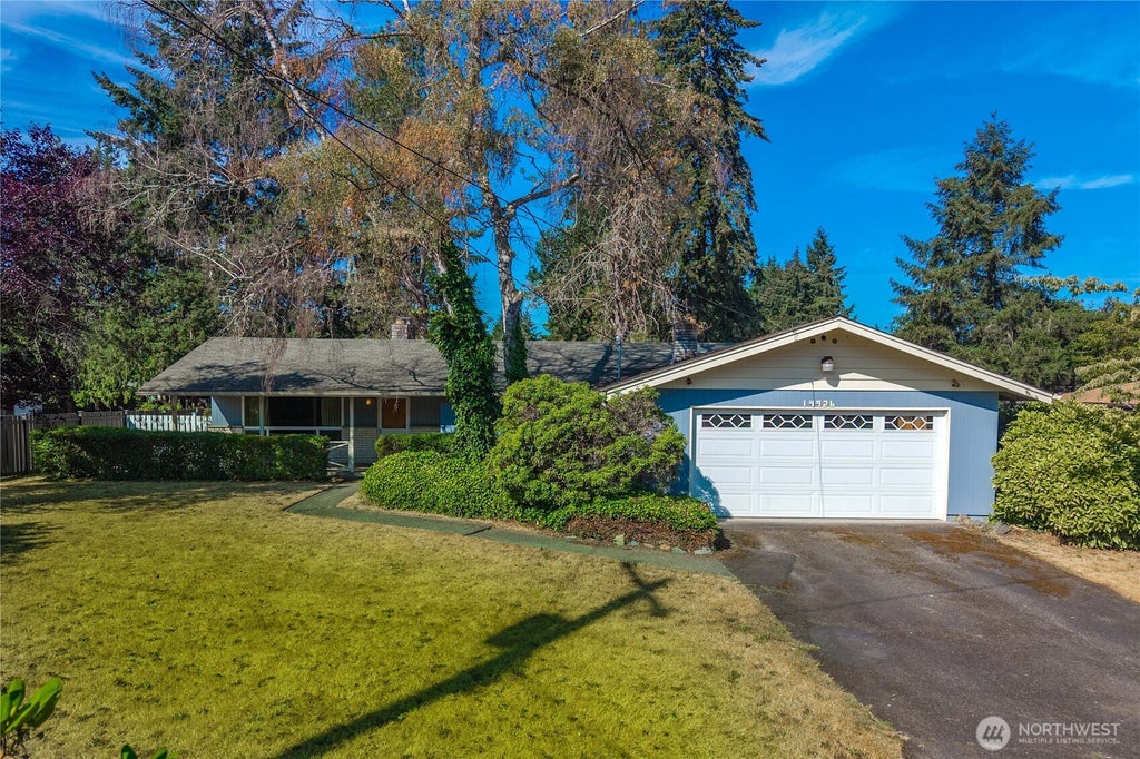 Photo of 14926 11th Avenue Ct E, Tacoma, WA 98445 (MLS # 2576187)