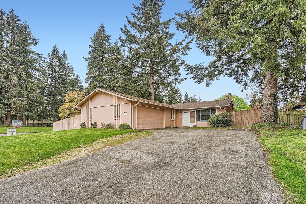 Photo of 33529 35th Avenue SW, Federal Way, WA 98023 (MLS # 2363660)