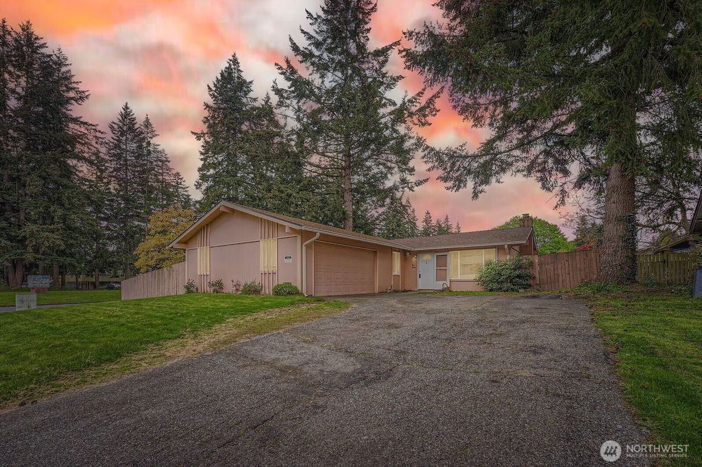 Photo of 33529 35th Avenue SW, Federal Way, WA 98023 (MLS # 2363660)
