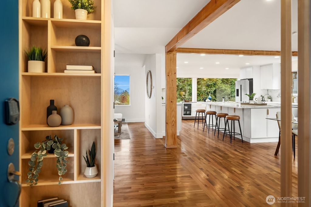 Photo of 9802 15th Avenue NE, Seattle, WA 98115 (MLS # 2471967)