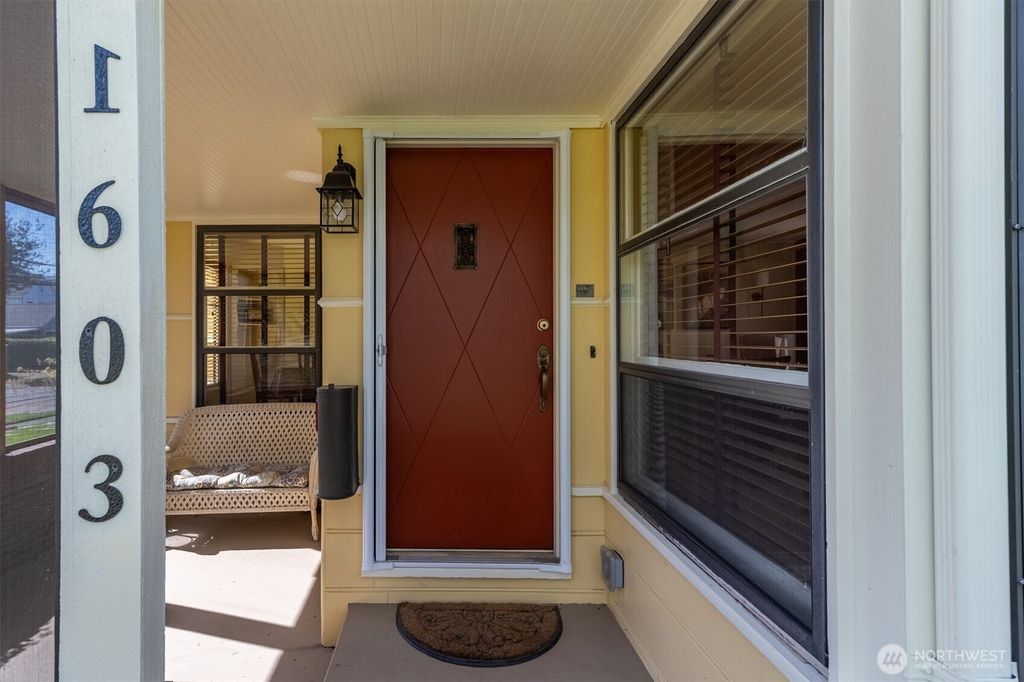 Photo of 1603 23rd Avenue, Longview, WA 98632 (MLS # 2503043)