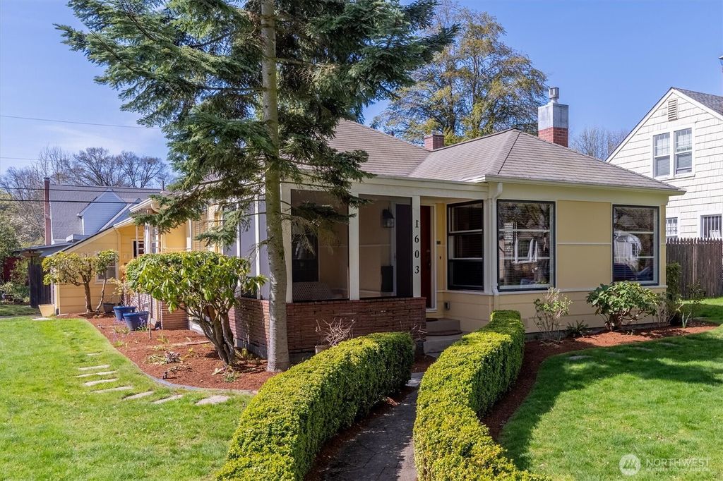 Photo of 1603 23rd Avenue, Longview, WA 98632 (MLS # 2503043)