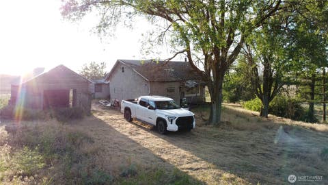 Photo of 39681 Bluestem Road E, Davenport, WA 99122 (MLS # 2465954)