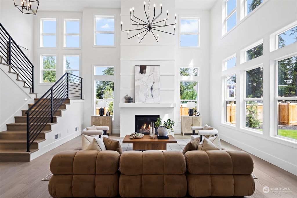 Photo of 6920 120th Avenue NE, Kirkland, WA 98033 (MLS # 2297300)