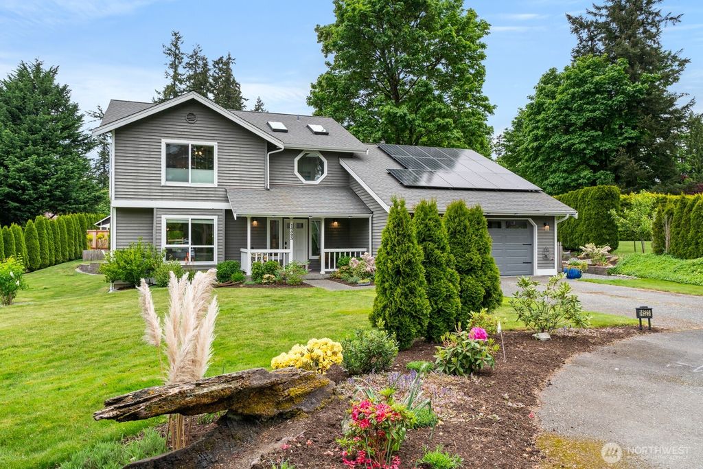 Photo of 14523 89th Place NE, Kenmore, WA 98028 (MLS # 2374950)