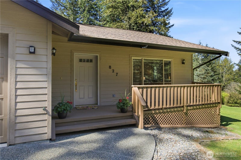 827 Illahee Drive