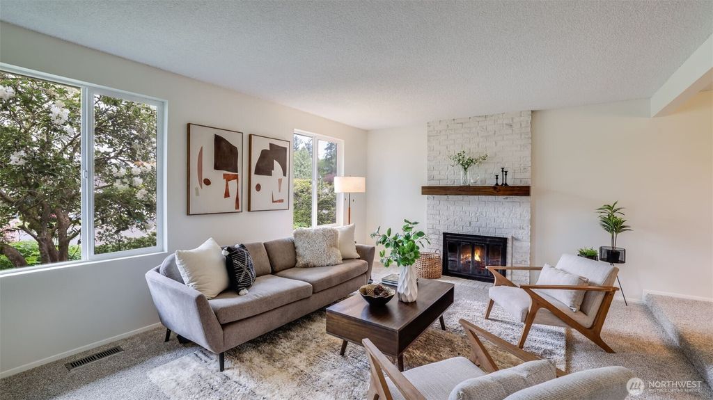Photo of 14419 SE 165th Street, Renton, WA 98058 (MLS # 2368025)