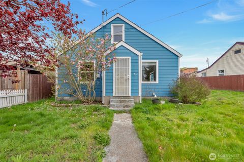 Photo of 2916 Robin Avenue, Bremerton, WA 98310 (MLS # 2509772)