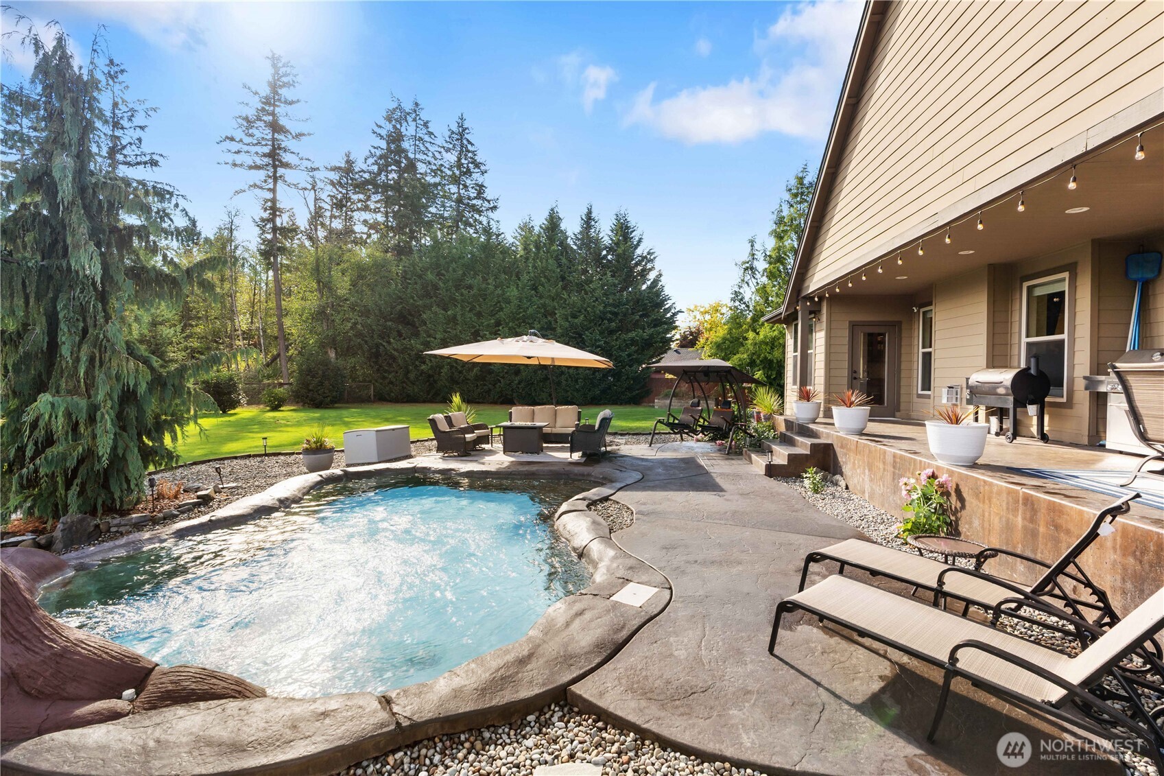 1522 347th Street Ct E