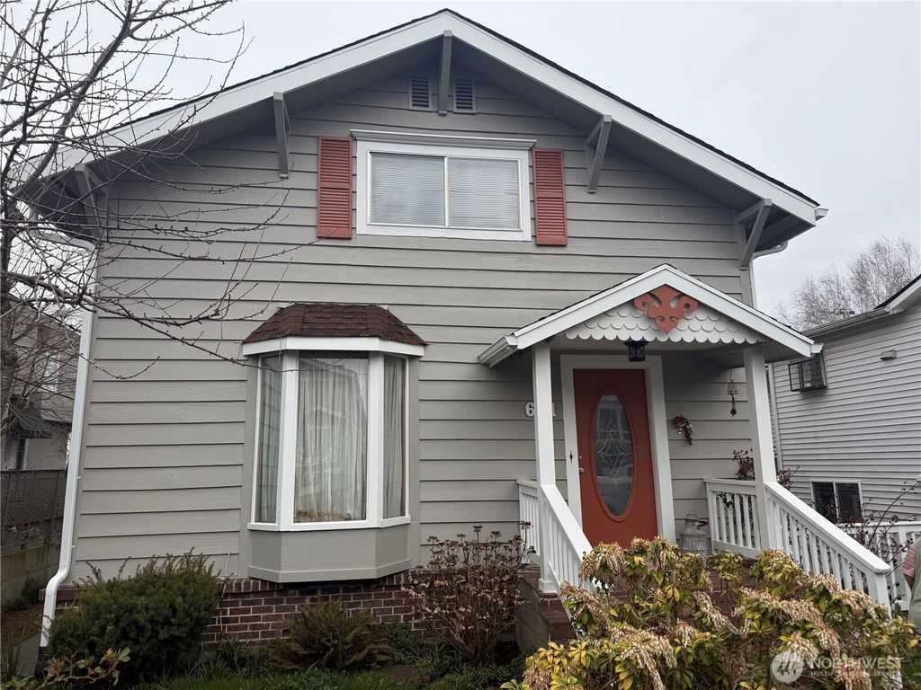 Photo of 621 Bell Street #1, Edmonds, WA 98020 (MLS # 2400806)