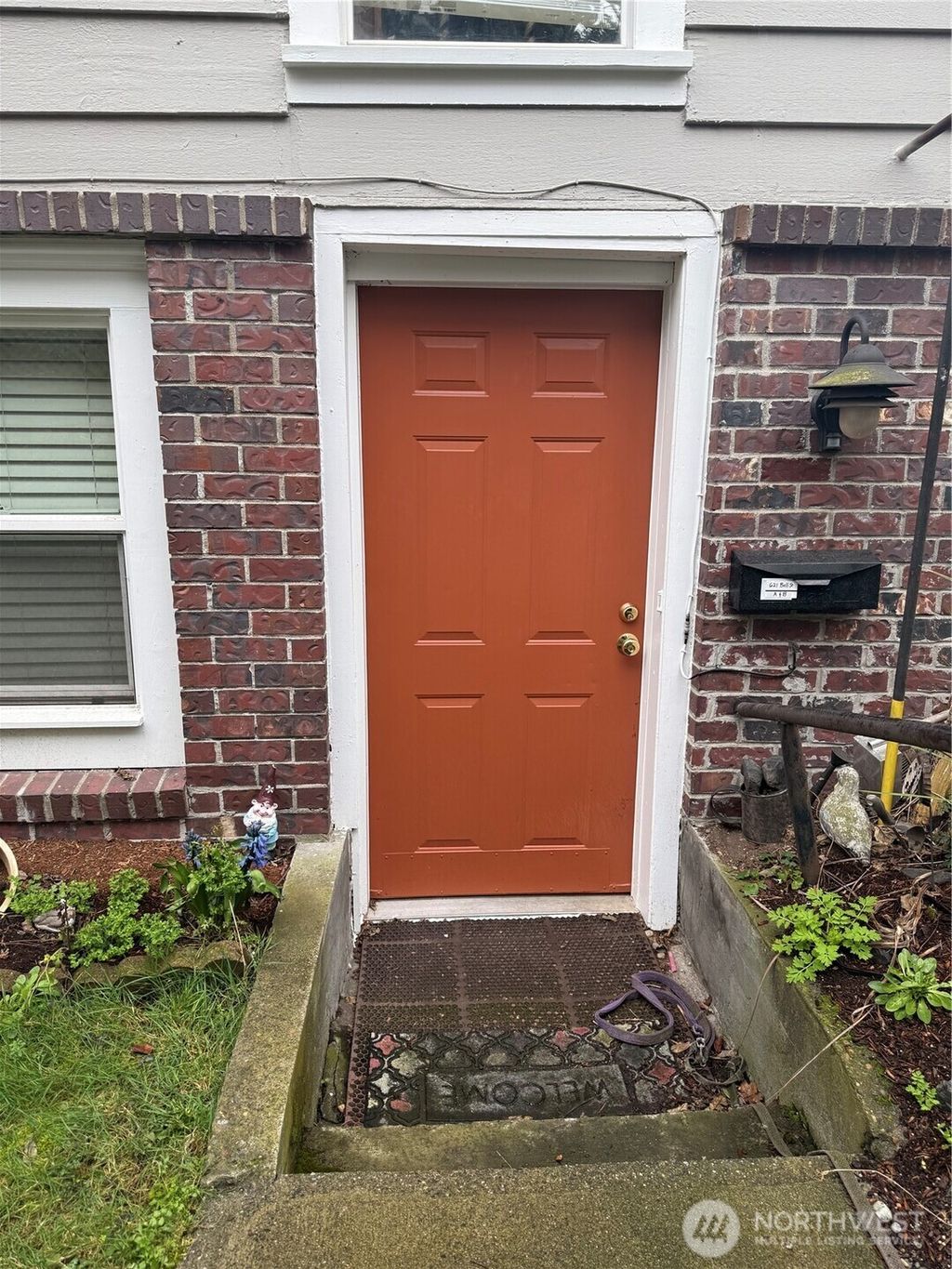 Photo of 621 Bell Street #1, Edmonds, WA 98020 (MLS # 2400806)