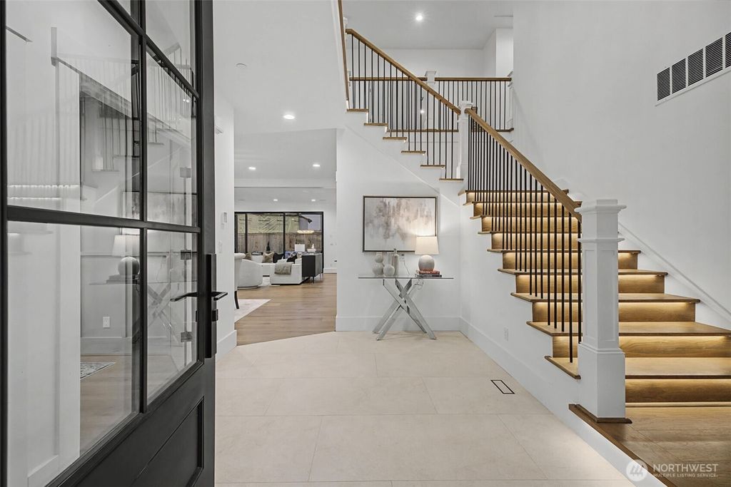 Photo of 14515 SE 20th Place, Bellevue, WA 98007 (MLS # 2472721)