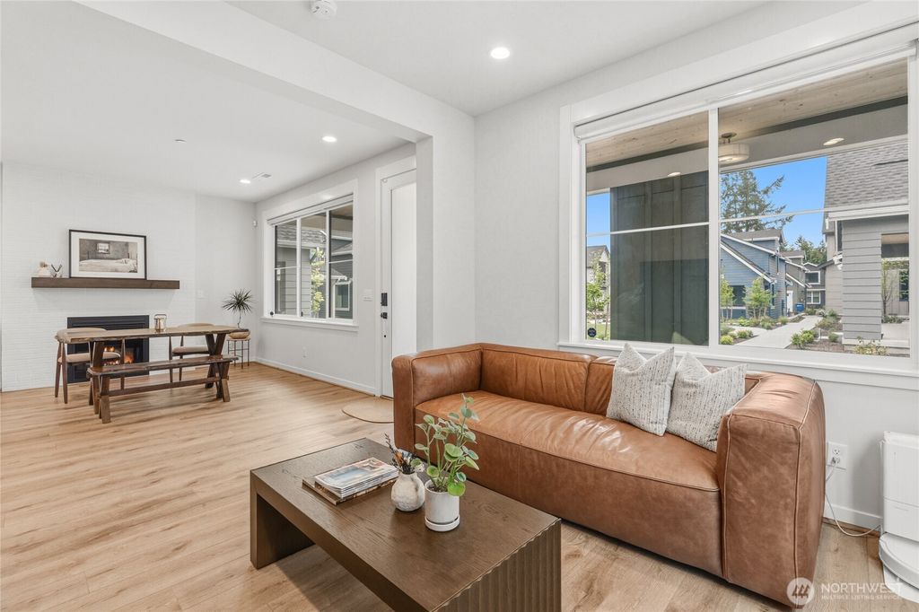 Photo of 10329 135th Circle NE, Kirkland, WA 98033 (MLS # 2520320)