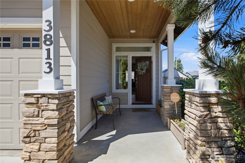 3813 Discovery Avenue SW