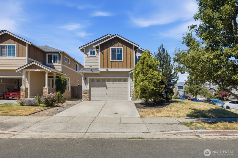 3813 Discovery Avenue SW