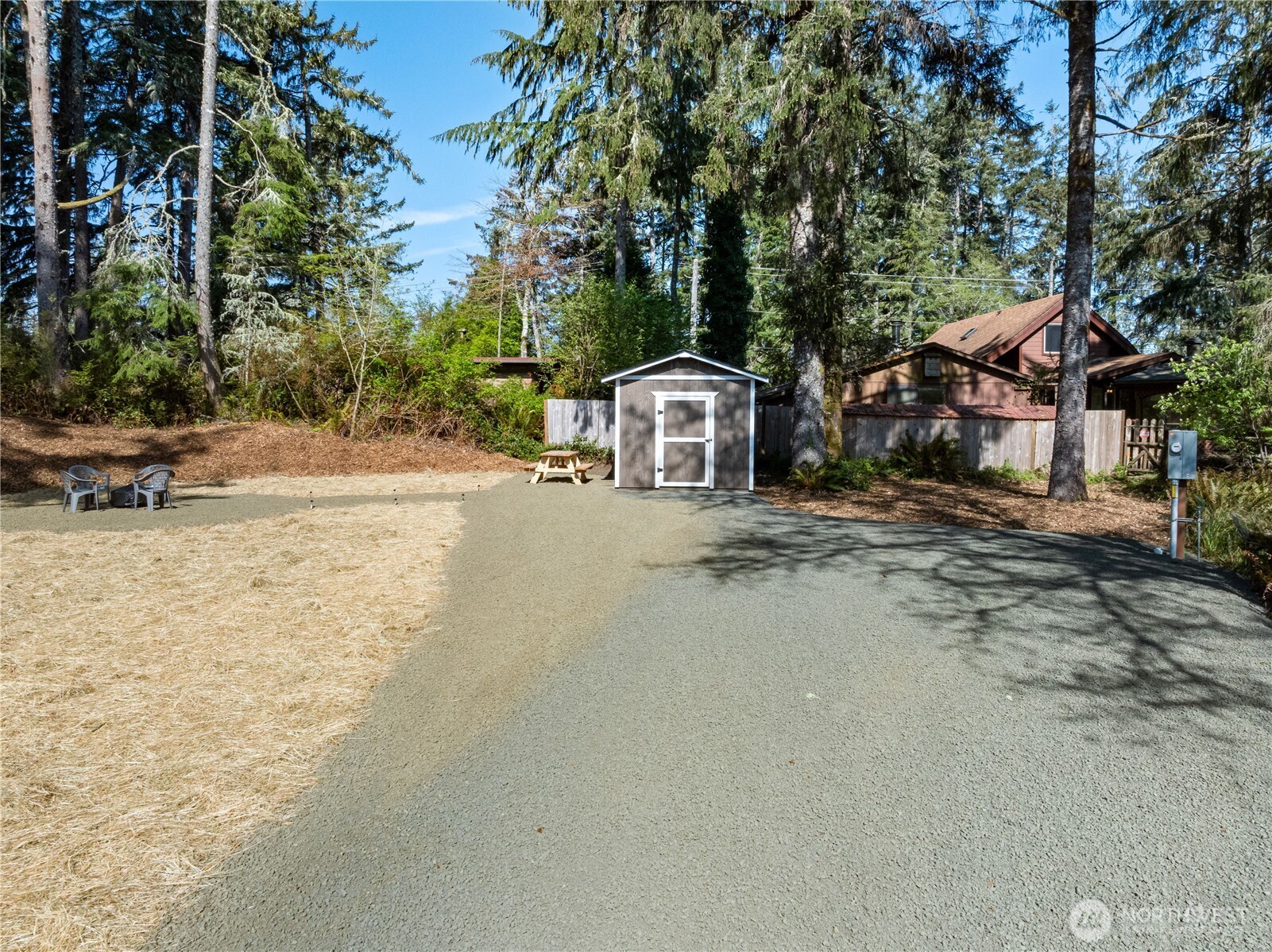 956 Washoe Court SE