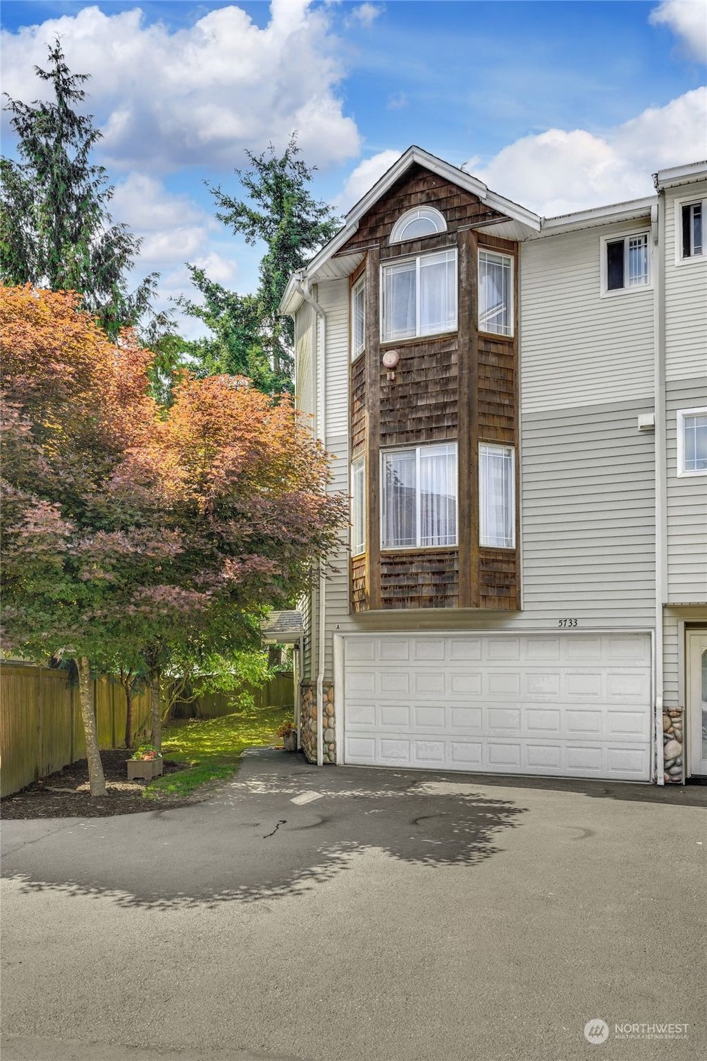 Photo of 5733 186th Place SW #A, Lynnwood, WA 98037 (MLS # 2077559)