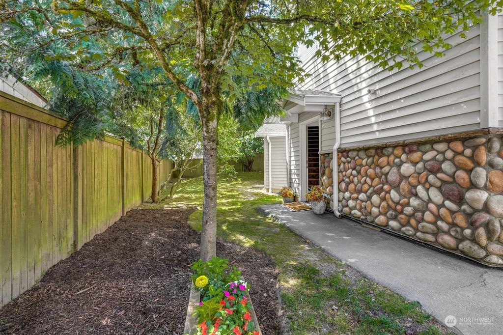 Photo of 5733 186th Place SW #A, Lynnwood, WA 98037 (MLS # 2077559)