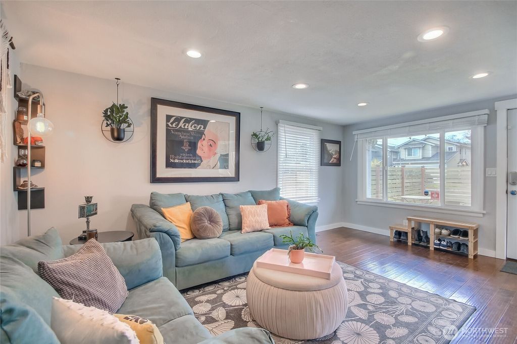 Photo of 10644 2nd Place SW, Seattle, WA 98146 (MLS # 2527210)