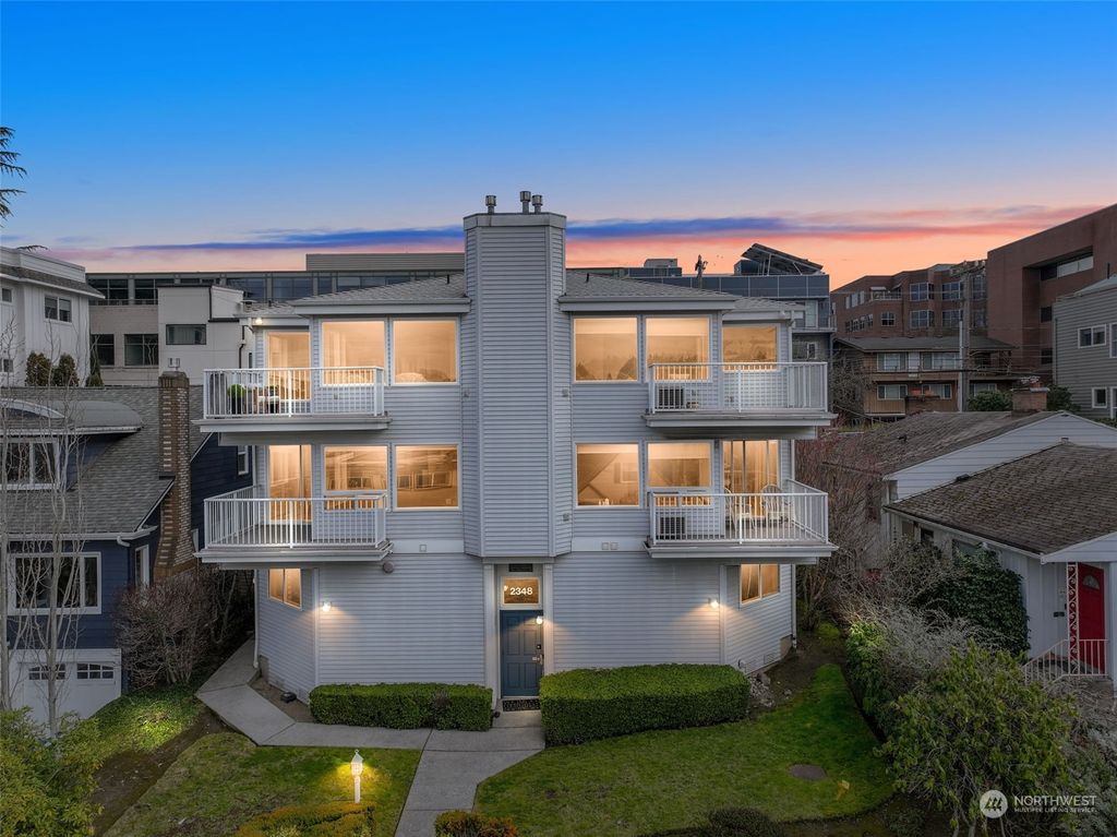 Photo of 2348 Yale Avenue E #302, Seattle, WA 98102 (MLS # 2324580)