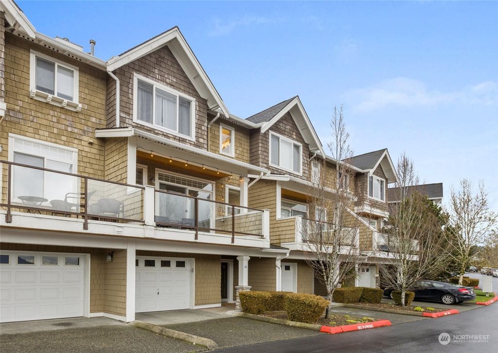 Photo of 23120 SE Black Nugget Road #Y2, Issaquah, WA 98029 (MLS # 2036594)