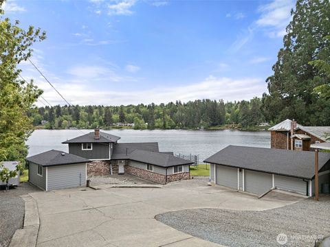 Photo of 33915 Tanwax Court E, Eatonville, WA 98328 (MLS # 2524745)