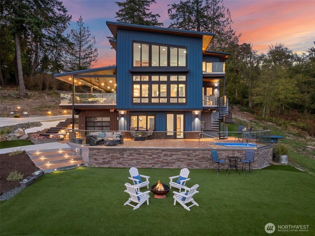 Photo of 1423 Sergios View Lane, Oak Harbor, WA 98277 (MLS # 2442067)
