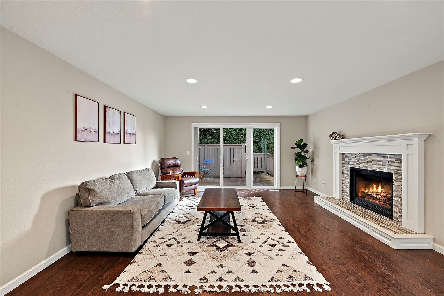 7117 40th Street W 7