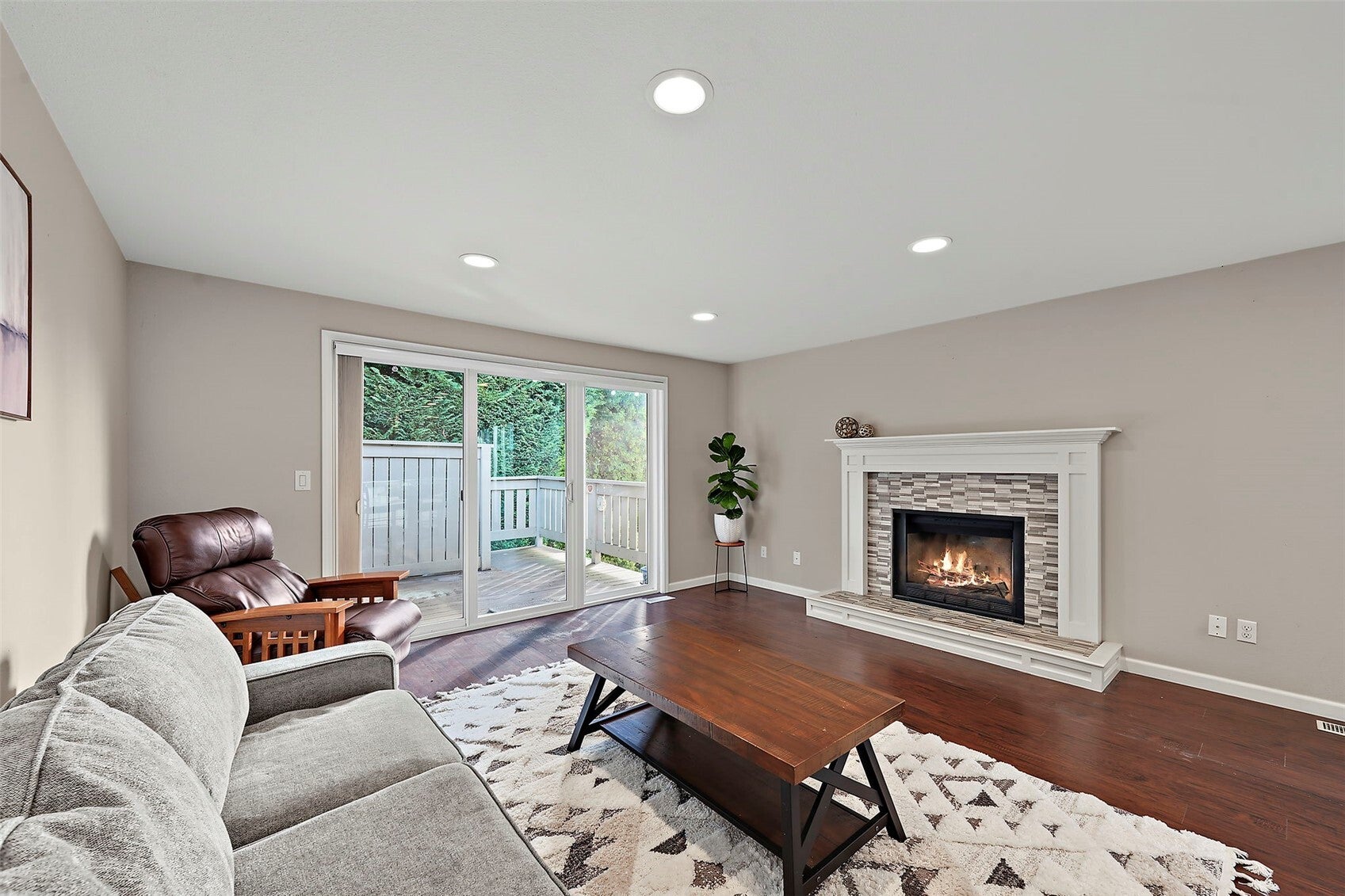 7117 40th Street W 7