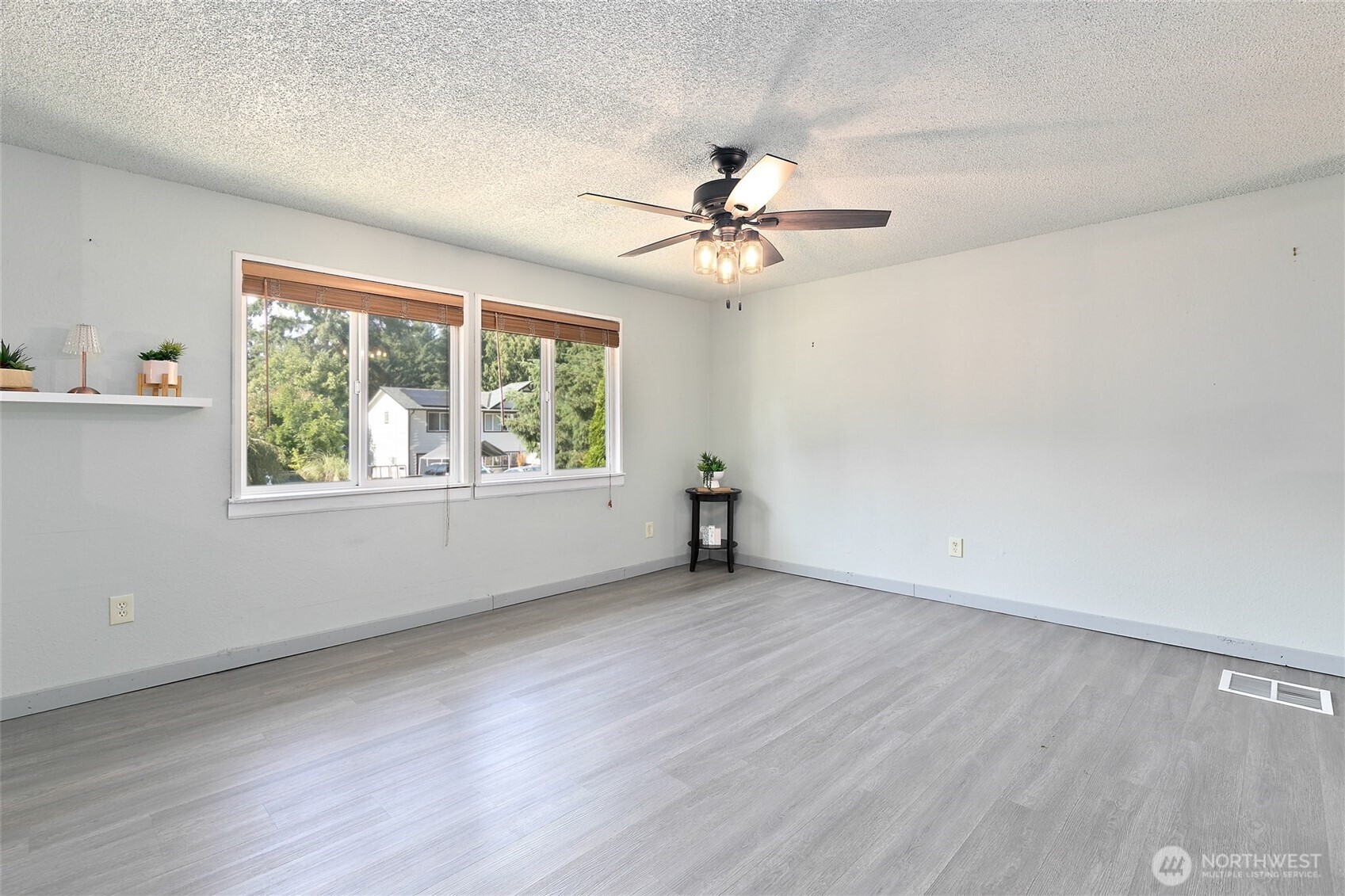 5701 38th Court SE