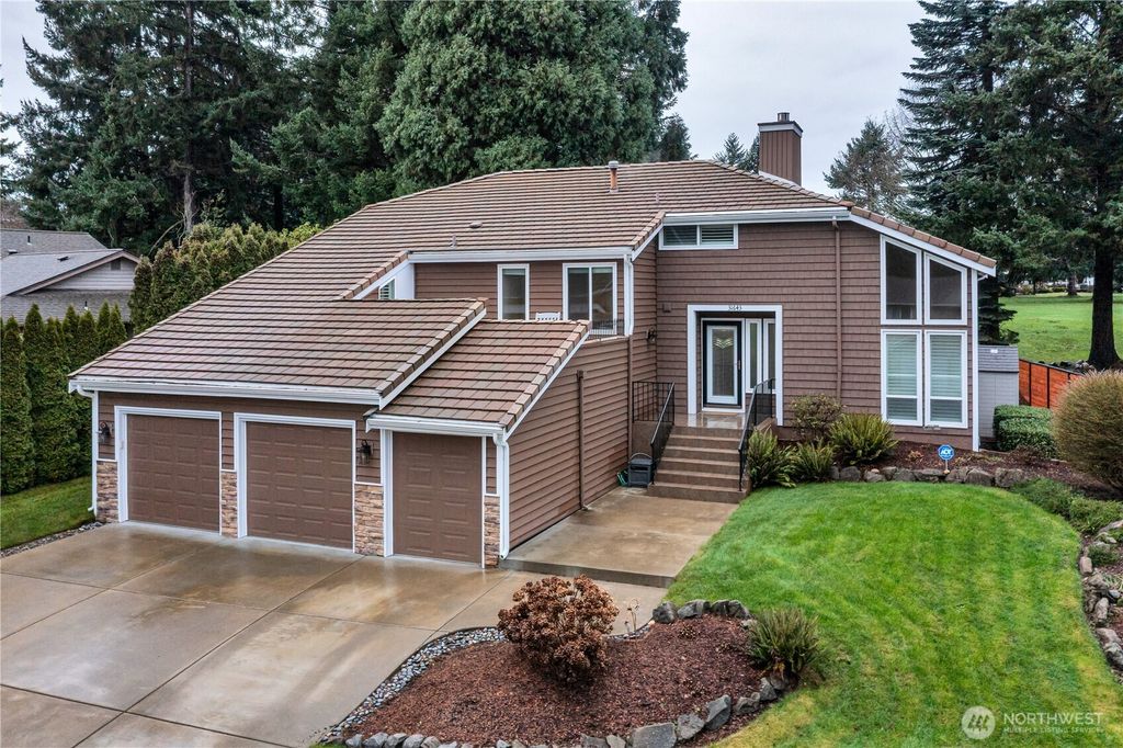 Photo of 31643 37th Avenue SW, Federal Way, WA 98023 (MLS # 2512252)