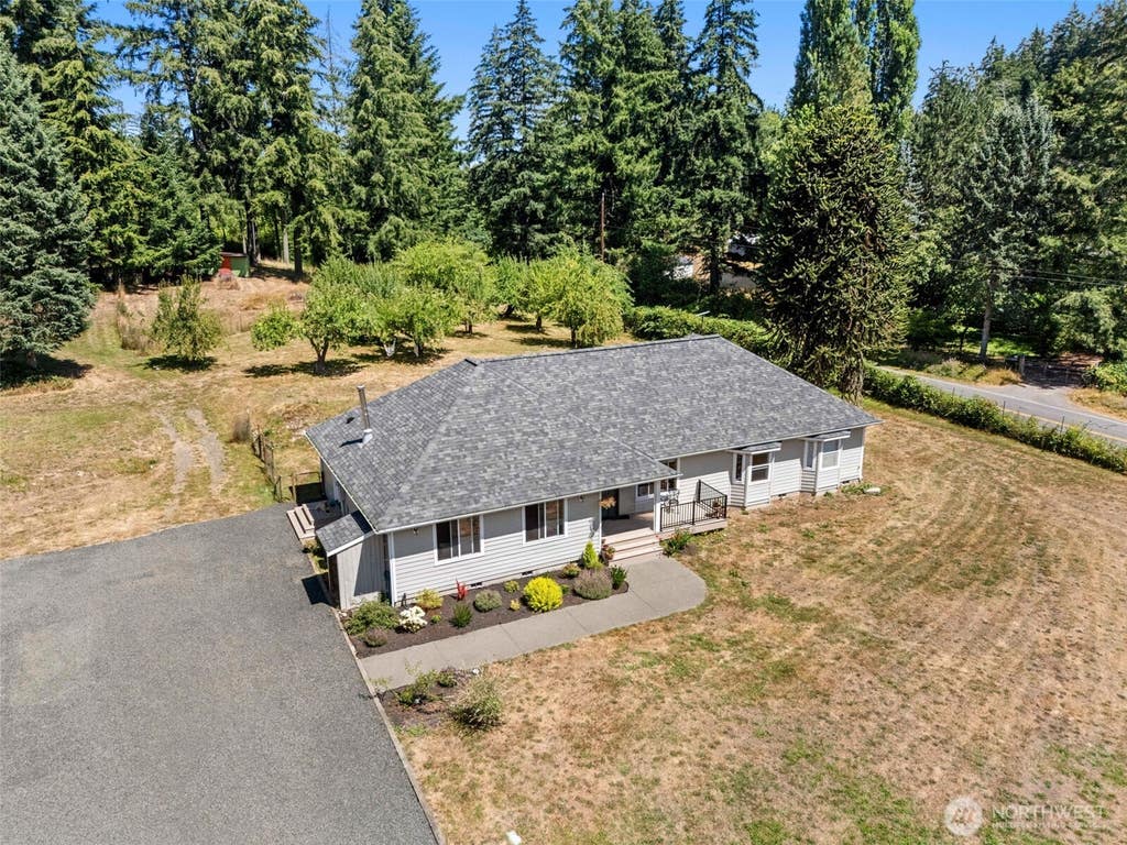 Photo of 10135 Stedman Road SE, Olympia, WA 98513 (MLS # 2565557)