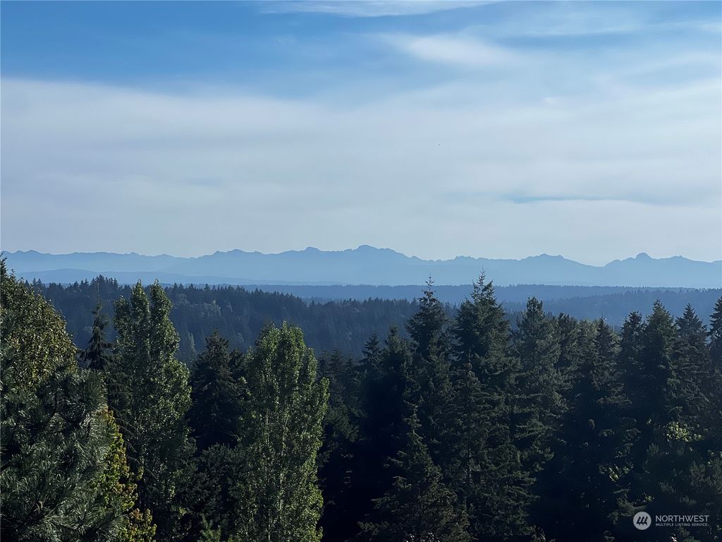 Photo of 1702 NE 179th St #303, Shoreline, WA 98155 (MLS # 2296205)