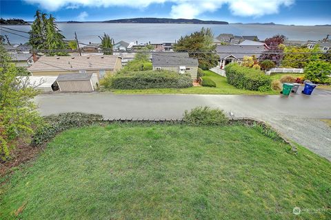 A home in Camano Island