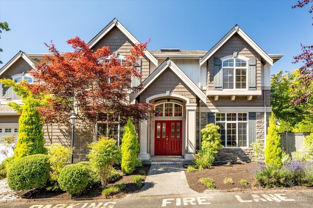 Photo of 6207 156th Avenue NE, Redmond, WA 98052 (MLS # 2263002)