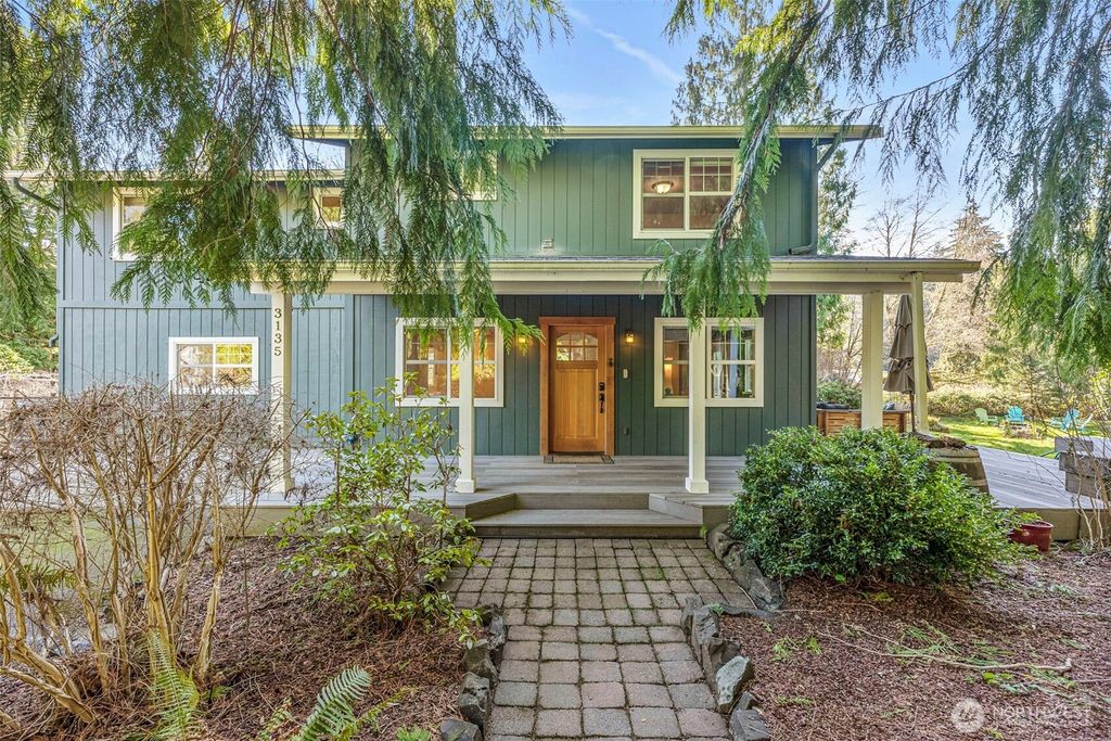 Photo of 3135 39th Way NE, Olympia, WA 98506 (MLS # 2471159)