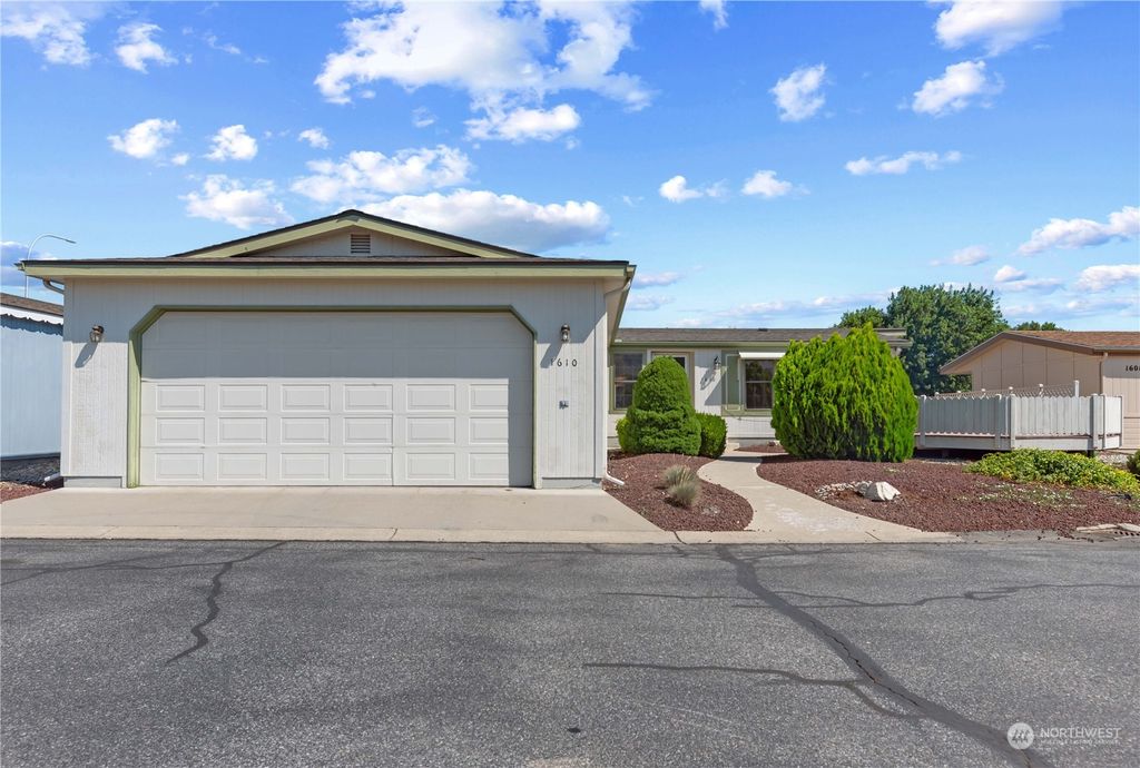 listing image 9367608457838233877