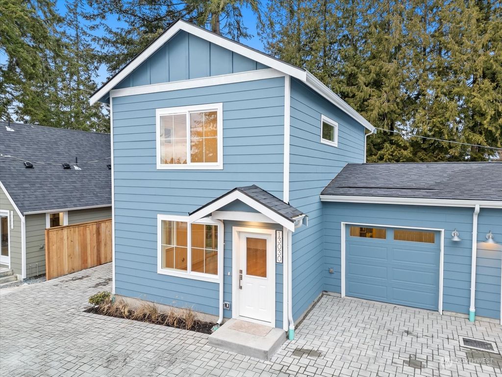 Photo of 13030 30th Avenue NE, Seattle, WA 98125 (MLS # 2330907)