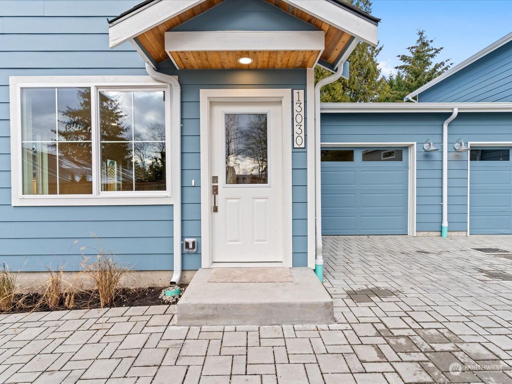 Photo of 13030 30th Avenue NE, Seattle, WA 98125 (MLS # 2330907)