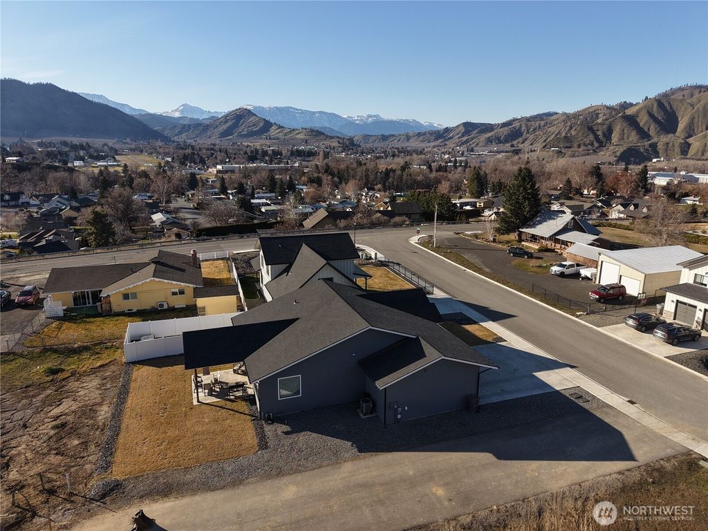 Photo of 104 Freedom Hills Hls, Cashmere, WA 98815 (MLS # 2490738)