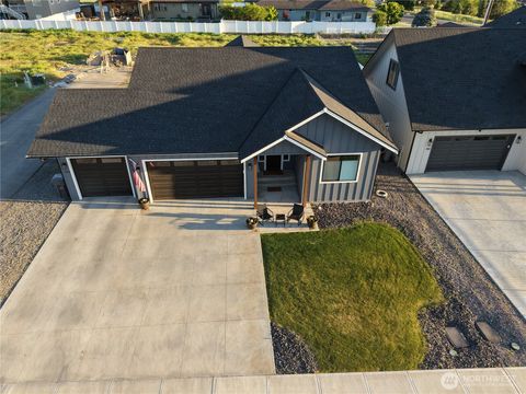 Photo of 104 Freedom Hills Hls, Cashmere, WA 98815 (MLS # 2490738)
