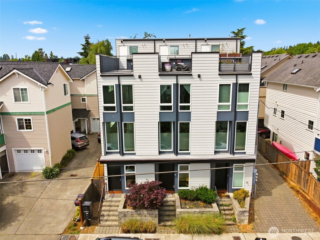 Photo of 806 NW 50th Street #C, Seattle, WA 98107 (MLS # 2536962)