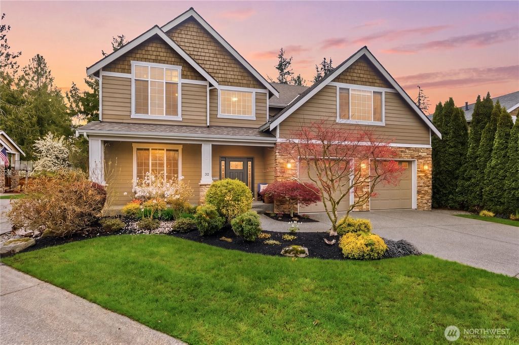 Photo of 23 148th Place SW, Lynnwood, WA 98087 (MLS # 2529316)