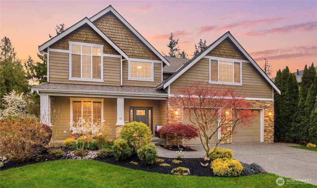 Photo of 23 148th Place SW, Lynnwood, WA 98087 (MLS # 2529316)